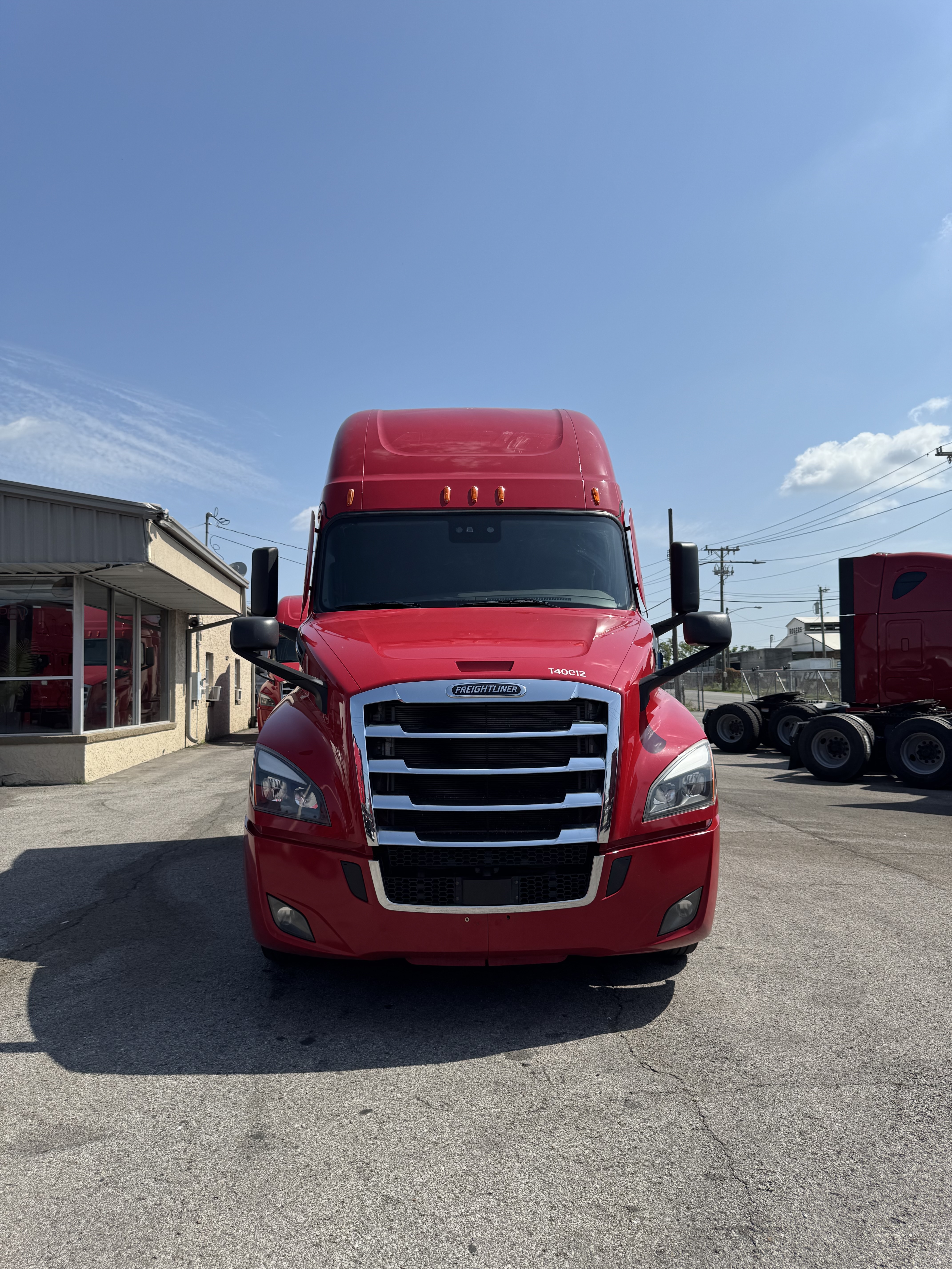 Freightliner Cascadia 126